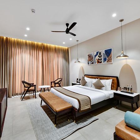 Maira Resort And Convention Centre Rāipur Esterno foto
