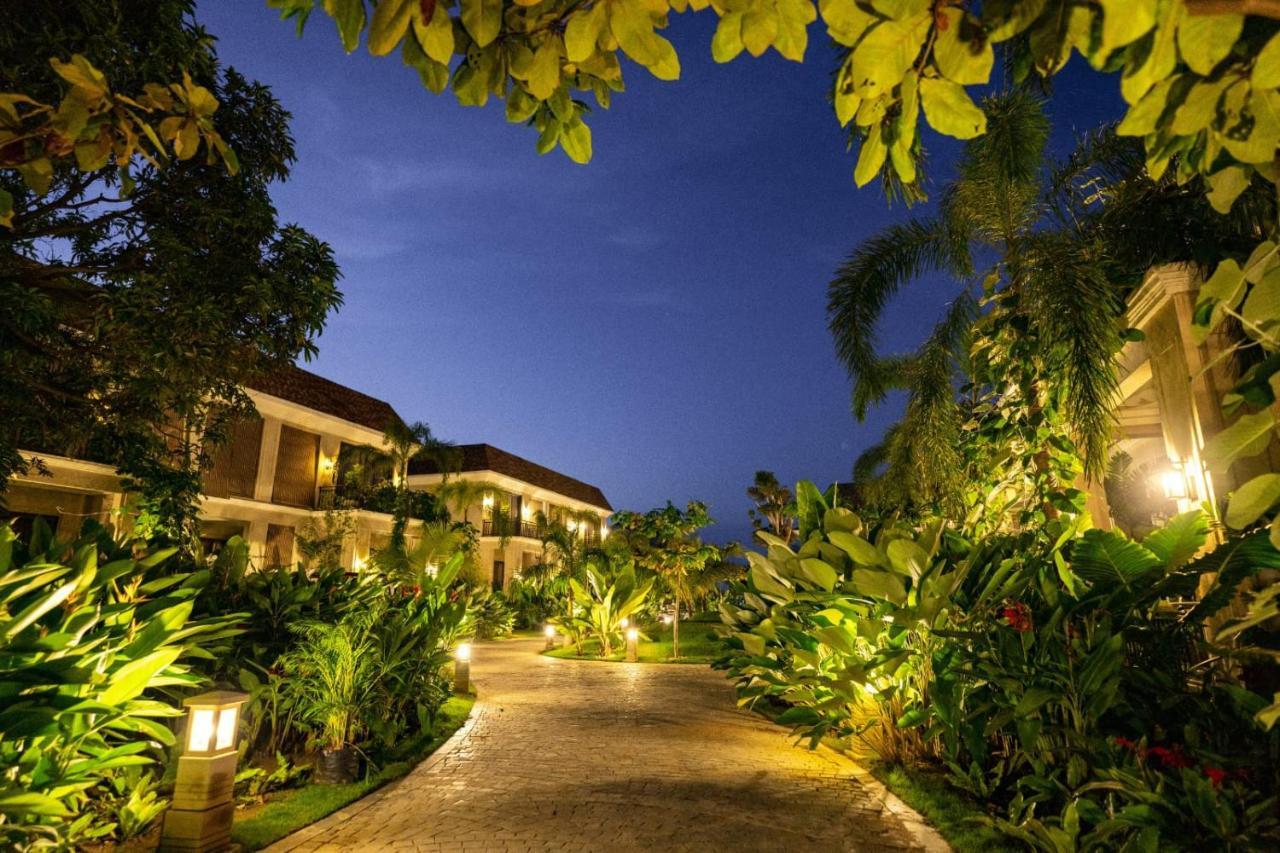 Maira Resort And Convention Centre Rāipur Esterno foto