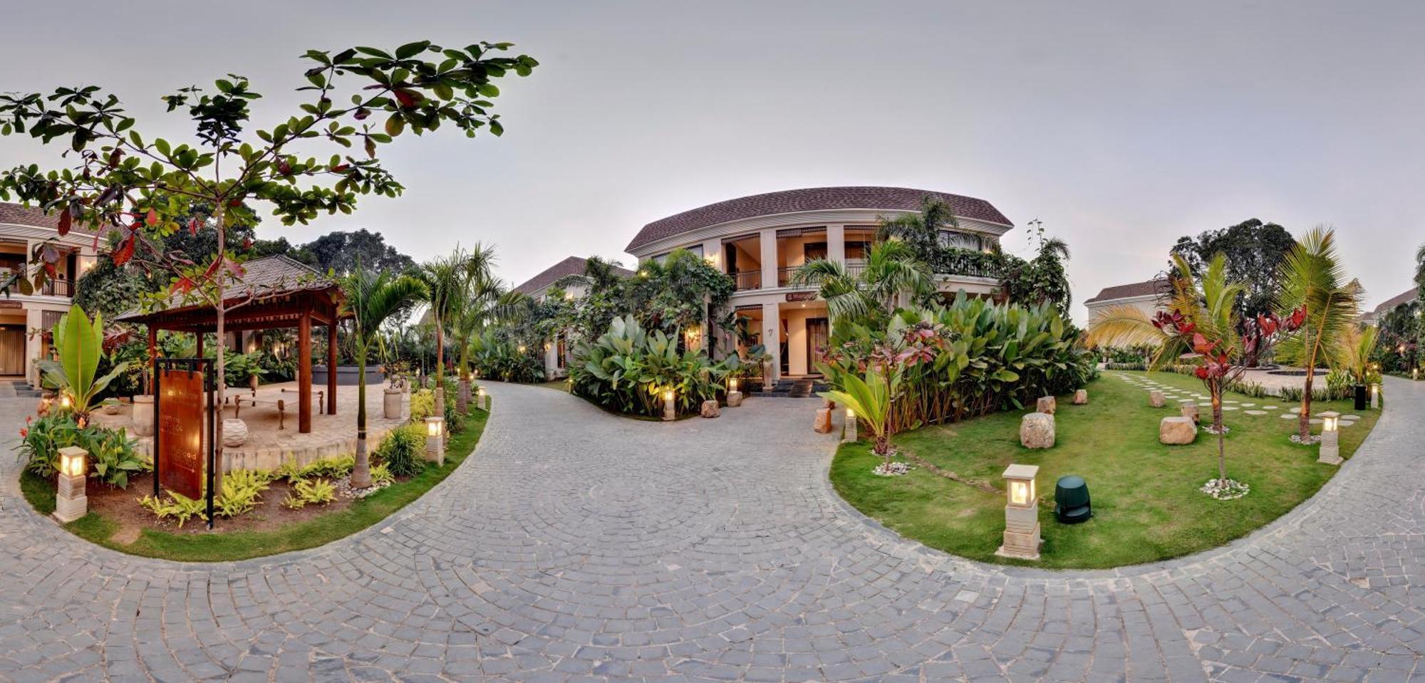 Maira Resort And Convention Centre Rāipur Esterno foto
