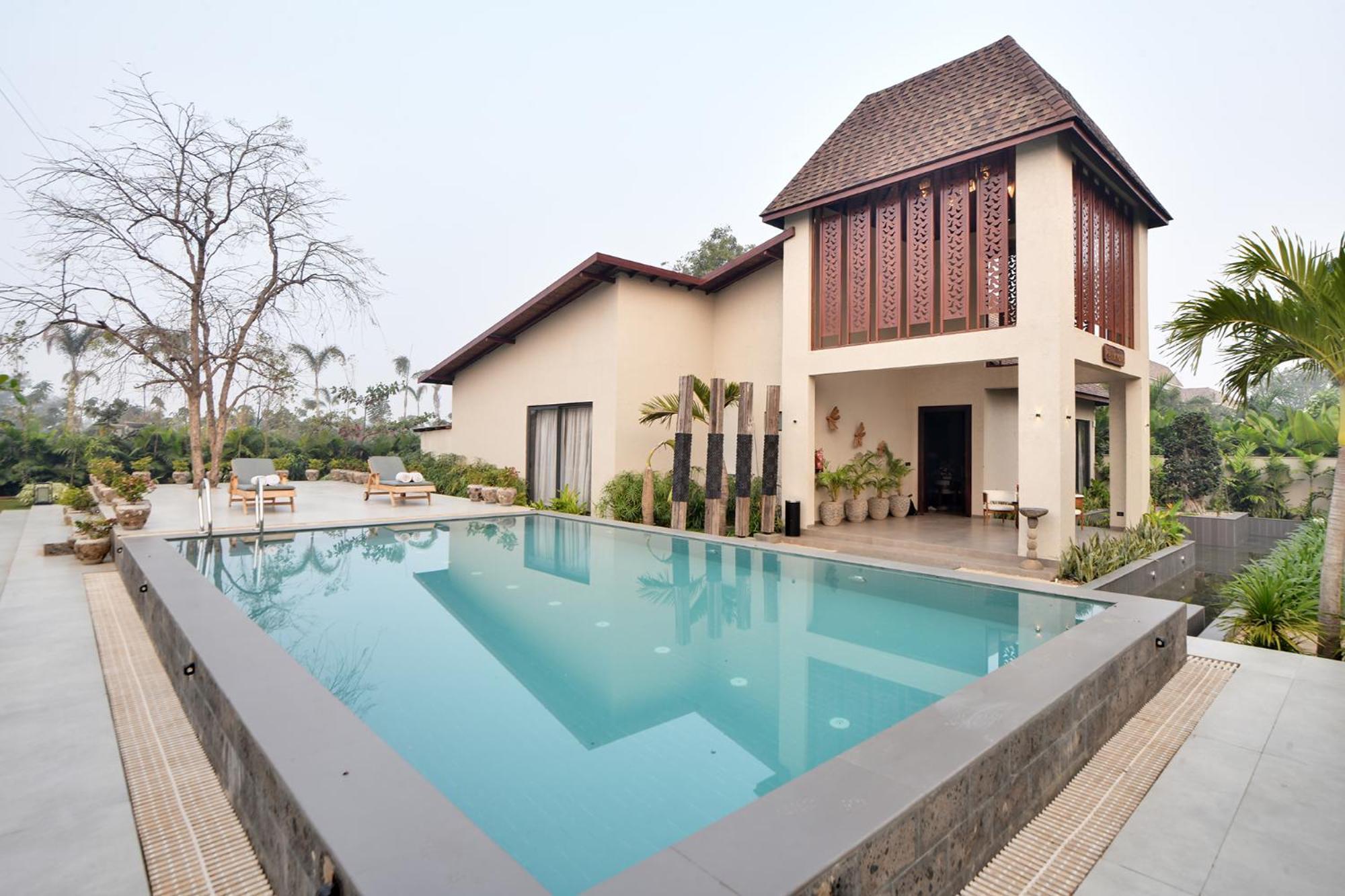 Maira Resort And Convention Centre Rāipur Esterno foto