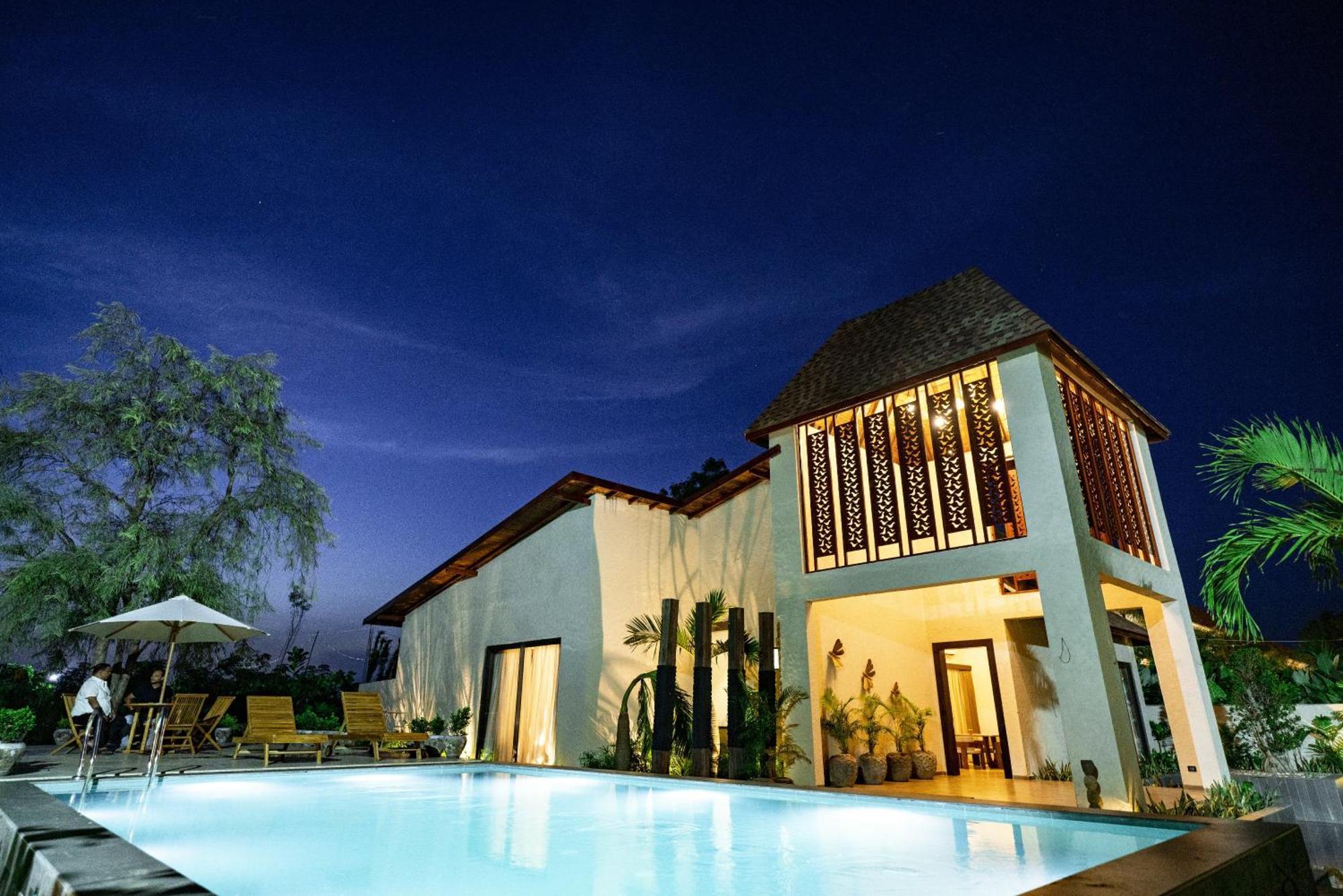 Maira Resort And Convention Centre Rāipur Esterno foto