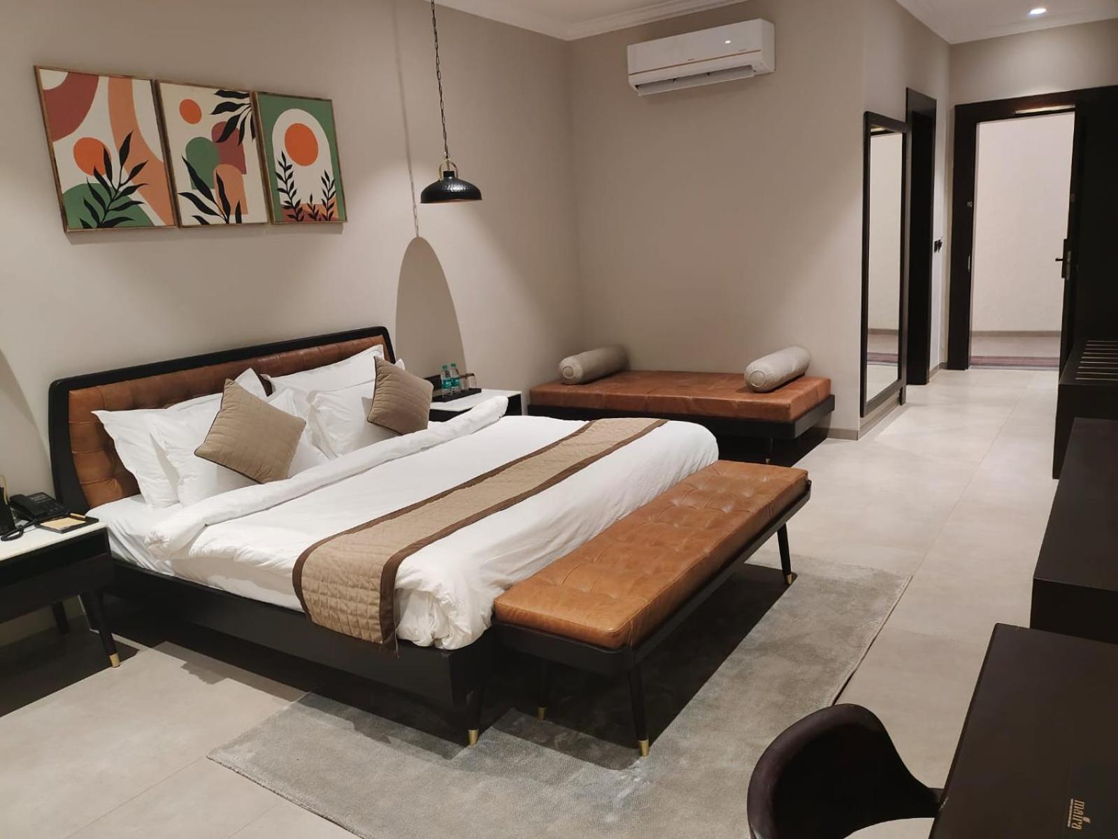 Maira Resort And Convention Centre Rāipur Esterno foto