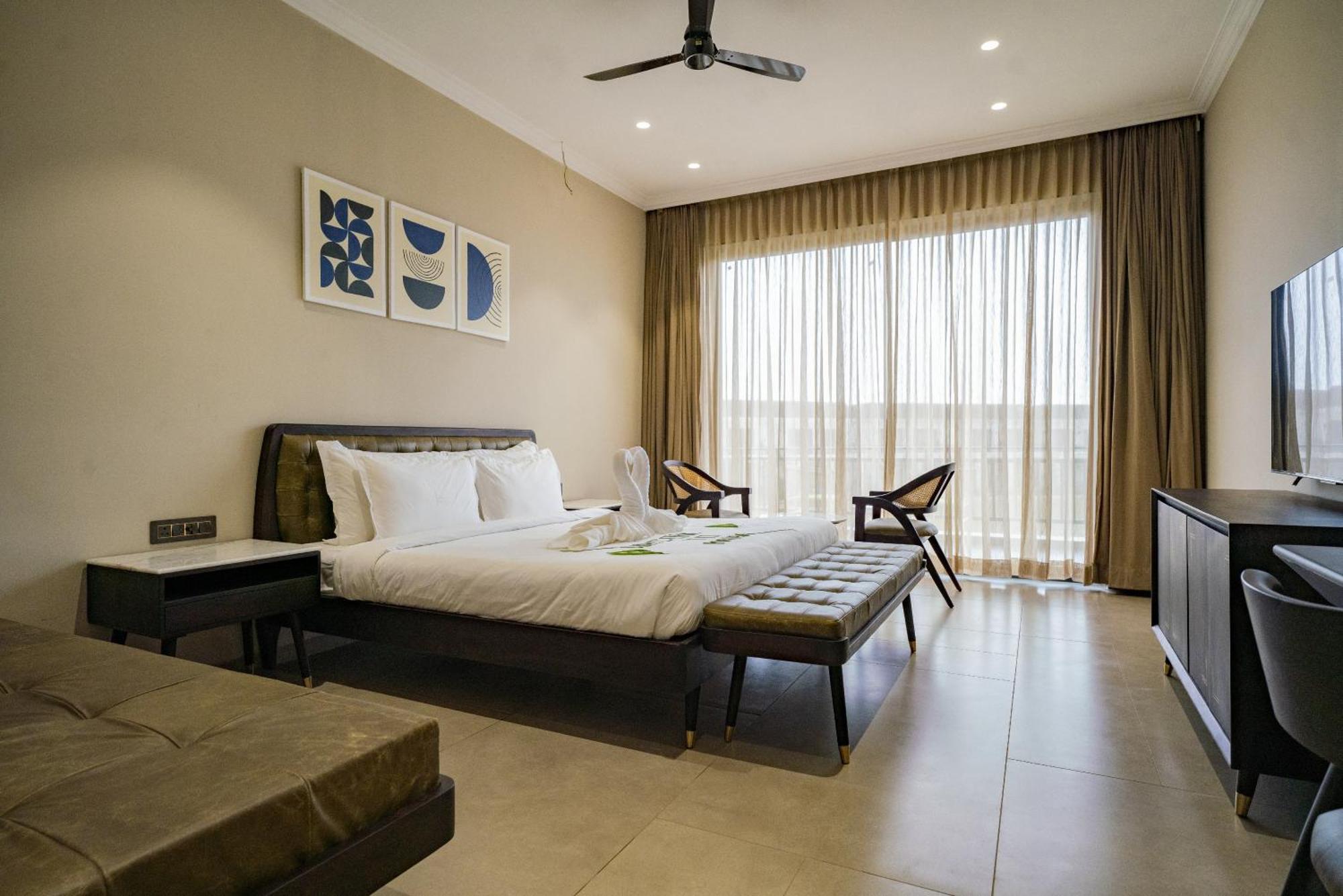 Maira Resort And Convention Centre Rāipur Esterno foto